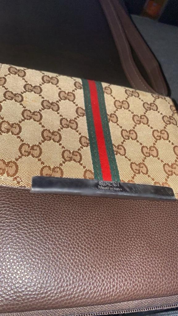 Gucci tasje, Sieraden, Tassen en Uiterlijk, Tassen | Damestassen, Ophalen of Verzenden, Zo goed als nieuw, Bruin, Schoudertasje