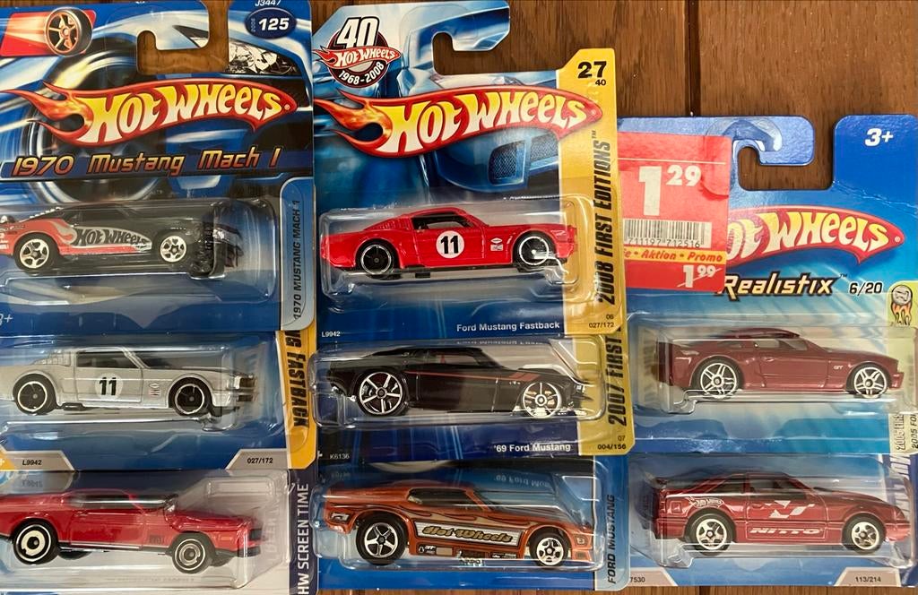 Hot Wheels 1/64 Ford Mustang set 8 Stuks, Ophalen of Verzenden, Zo goed als nieuw, Auto