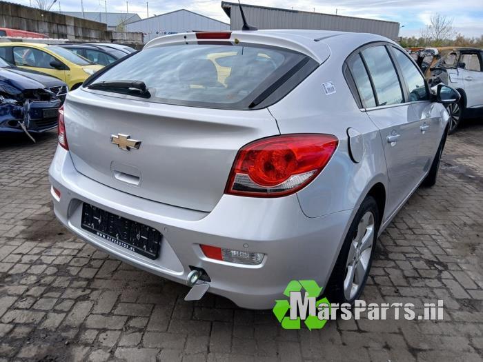 Achteras voorwielaandrijving van een Chevrolet Cruze, Gebruikt, -, Ophalen of Verzenden, -