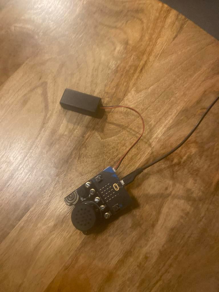 Micro:bit met luidspreker en batterijhouder, Ophalen of Verzenden, Gebruikt