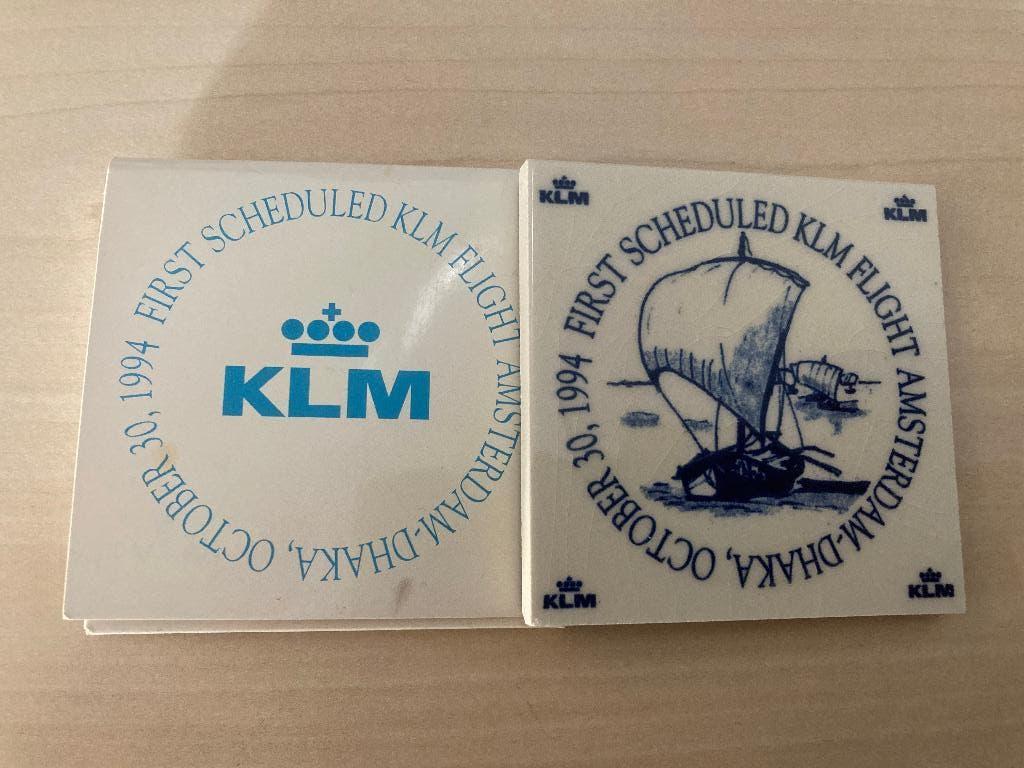 KLM First Flight Tile Dhaka, Verzamelen, Luchtvaart en Vliegtuigspotten, Ophalen, Nieuw, Overige typen