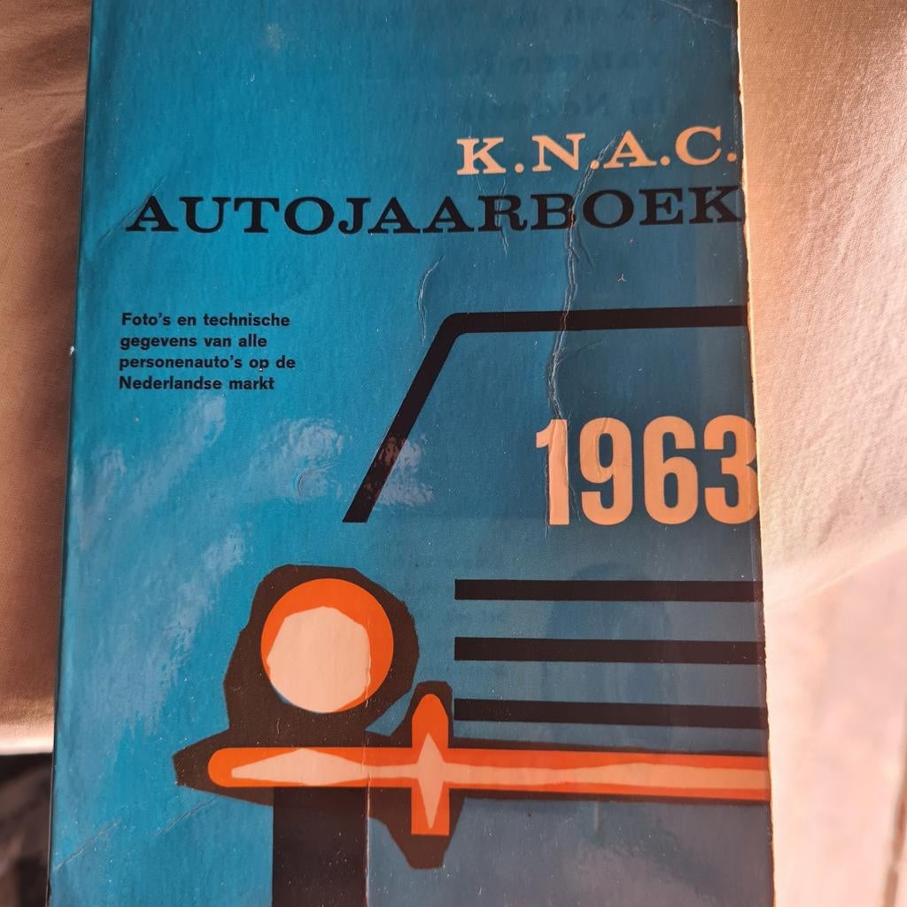 K.N.A.C. autojaarboek 1963, Boeken, Ophalen of Verzenden, Zo goed als nieuw, Autotechniek