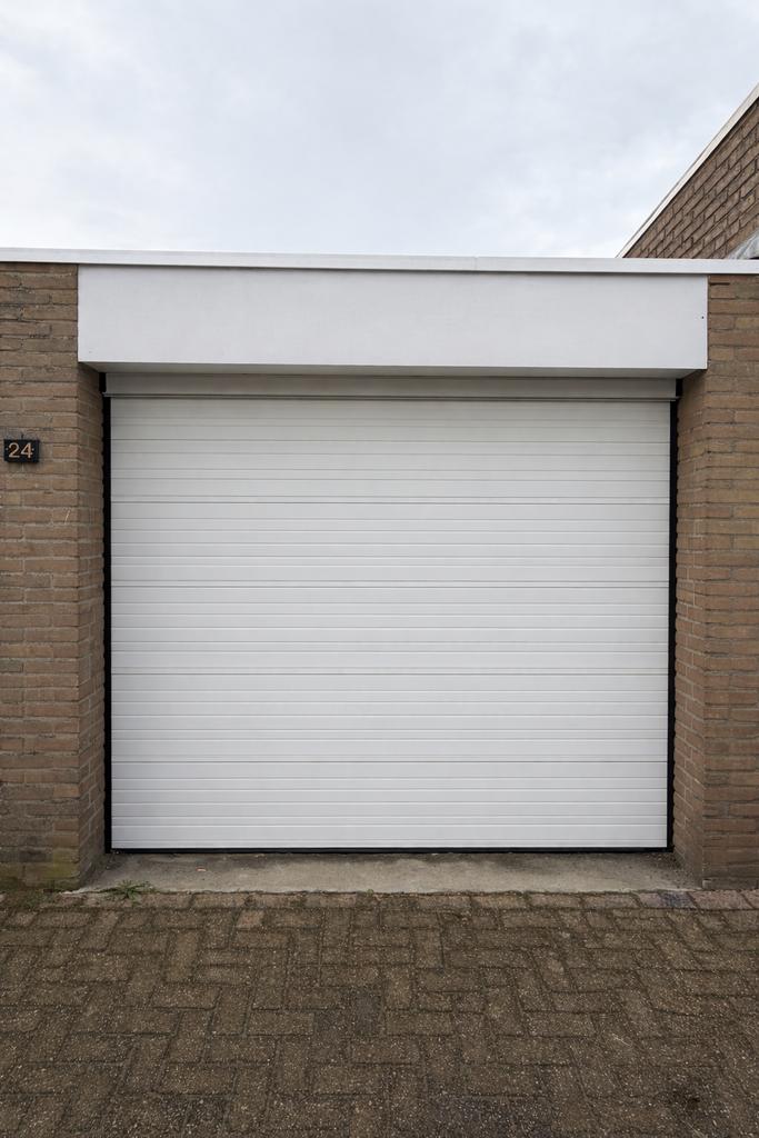 Garagedeur + aandrijving, Ophalen, 120 cm of meer, Garagedeur, Zo goed als nieuw