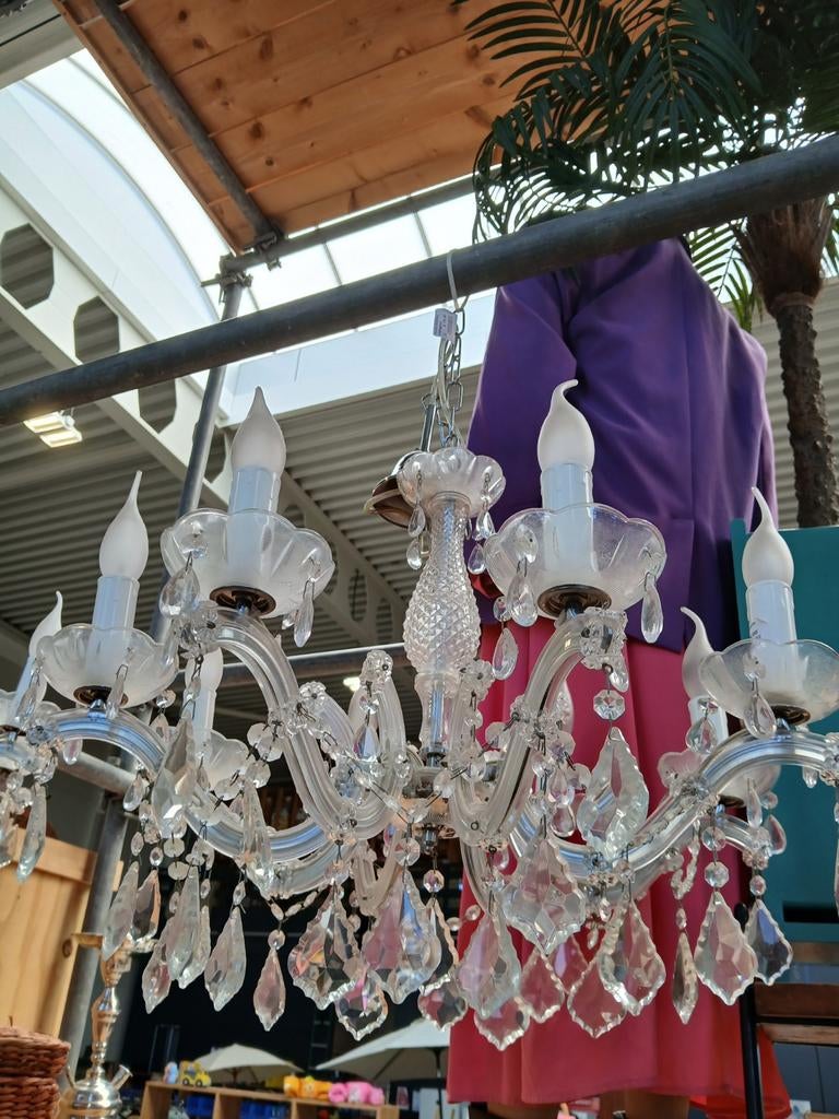 Decoratieve kroonluchter - Estafette Harlingen, Huis en Inrichting, Lampen | Kroonluchters, Ophalen, Gebruikt, Kunststof, Modern klassiek