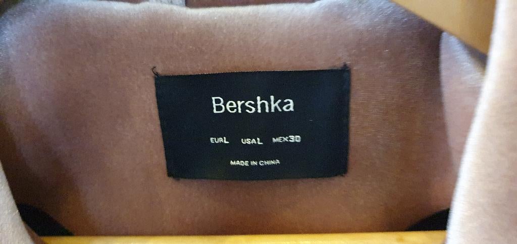 Bikerjack dames Bershka maat L, Kleding | Dames, Jasjes, Kostuums en Pakken, Ophalen of Verzenden, Gedragen, Overige kleuren