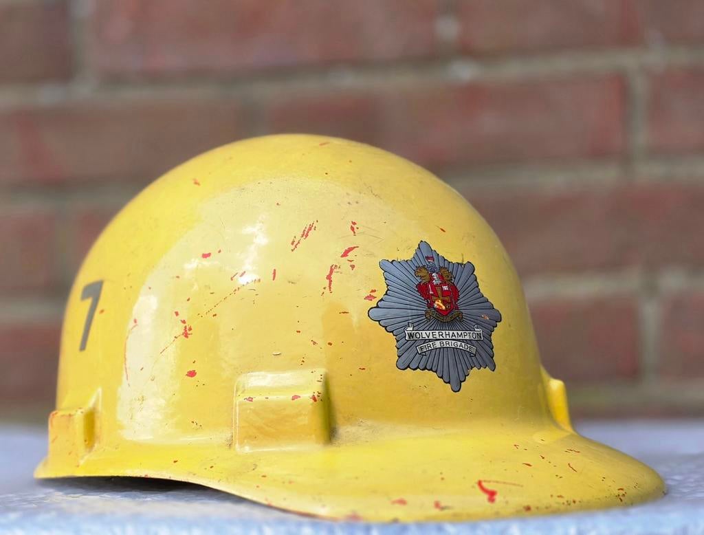 Brandweerhelm brandweer Engeland, Ophalen of Verzenden