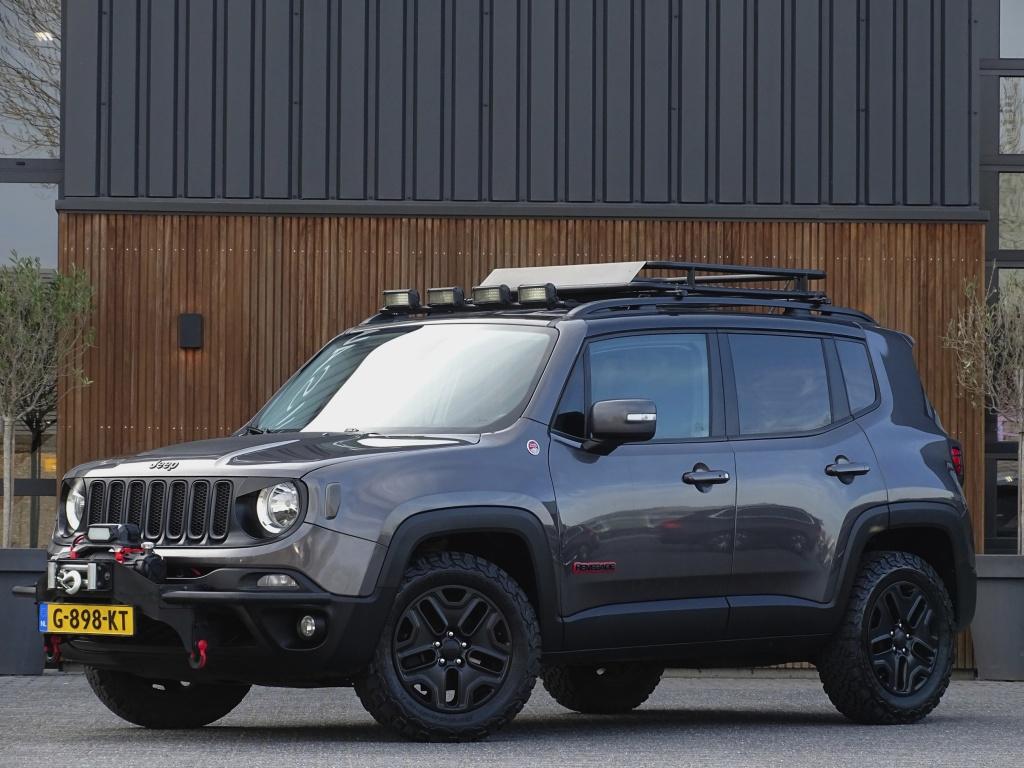 Jeep Renegade Trail Hawk 2.4 179PK automaat / lier / LED, Automaat, Stof, Gebruikt, 4 cilinders