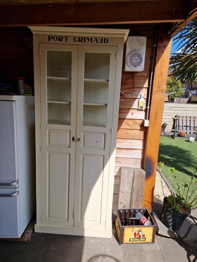 Buffetkast / vitrinekast, Ophalen, Gebruikt, 25 tot 50 cm, 200 cm of meer