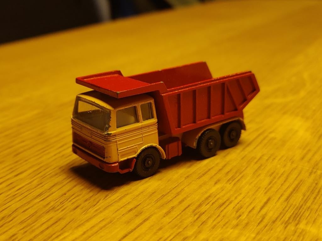 Efsi Mercedes Dump Truck, Ophalen of Verzenden, Zo goed als nieuw, Bus of Vrachtwagen