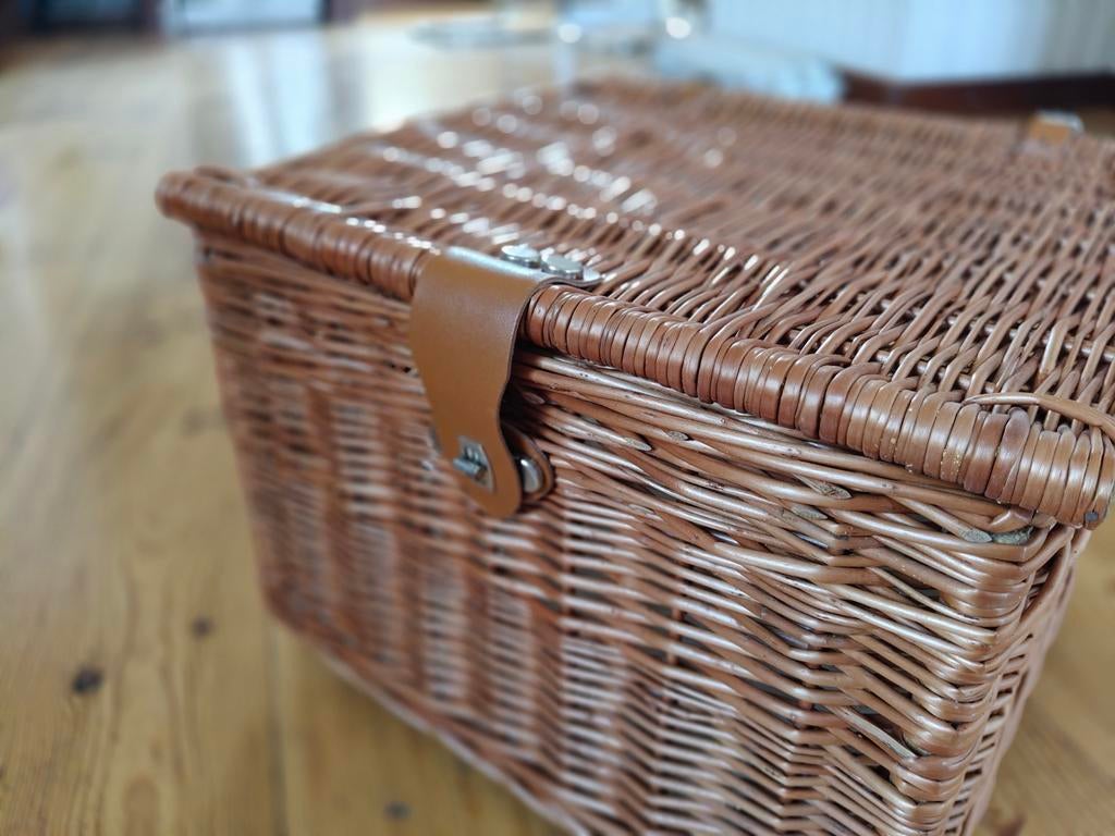 fietsmand riet met deksel, Hobby en Vrije tijd, Picknickmanden, Ophalen of Verzenden, Nieuw