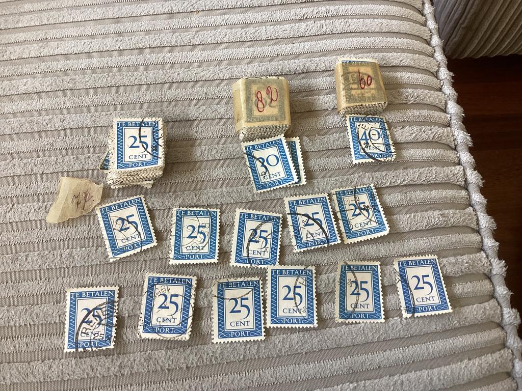 Groot lot postzegels,25,30 en 40 cent,periode 1947-1958., Ophalen of Verzenden, Na 1940, Gestempeld