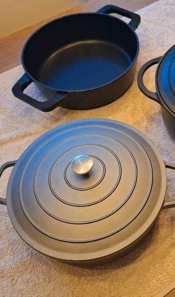 2 grote braadpannen, Huis en Inrichting, Ophalen of Verzenden, Gebruikt, Aluminium, Koekenpan of Braadpan