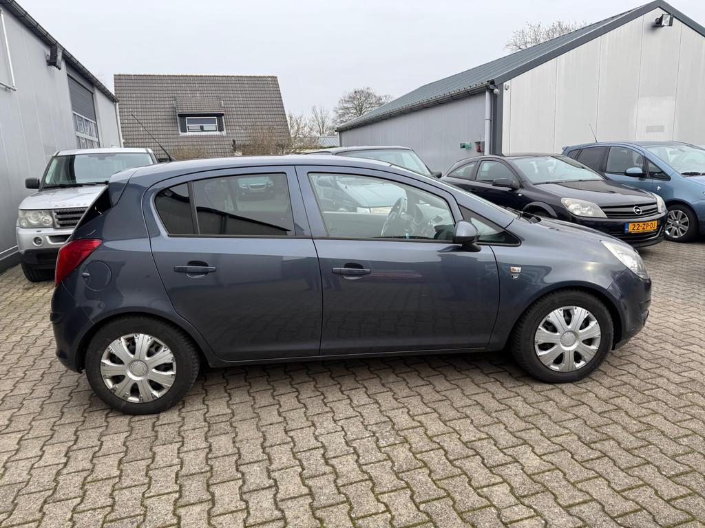 Opel Corsa 1.4-16V '111' Edition 2010 5-Deurs Airco, Voorwielaandrijving, Gebruikt, 1398 cc, 4 cilinders