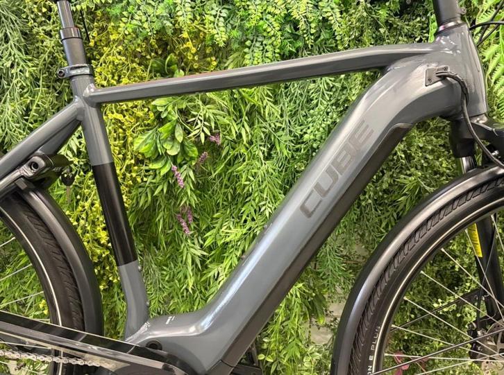 Cube Touring - Bosch Active Line Middenmotor - 500wh, -, Ophalen of Verzenden, Zo goed als nieuw, 51 tot 55 cm