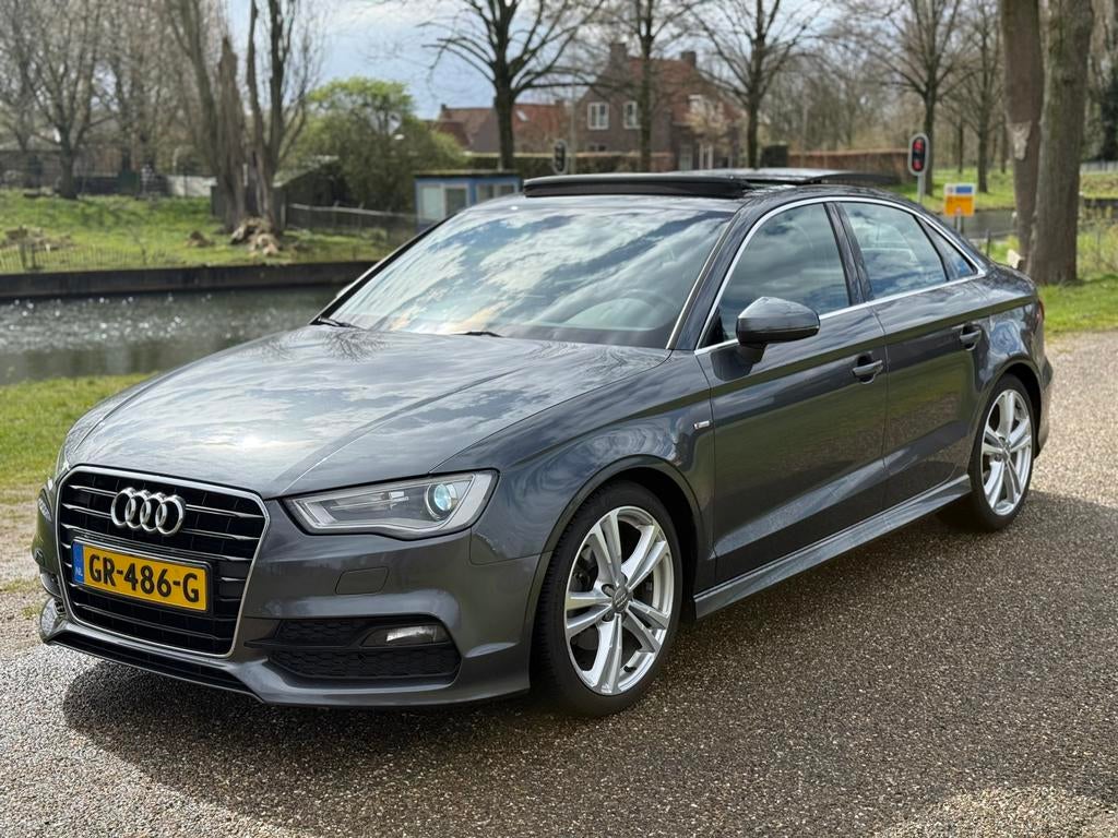 Audi A3 1.4TFSI 110KW COD Sedan S-tr 2015 Grijs, Auto's, 1225 kg, 4 cilinders, Origineel Nederlands, 22 km/l