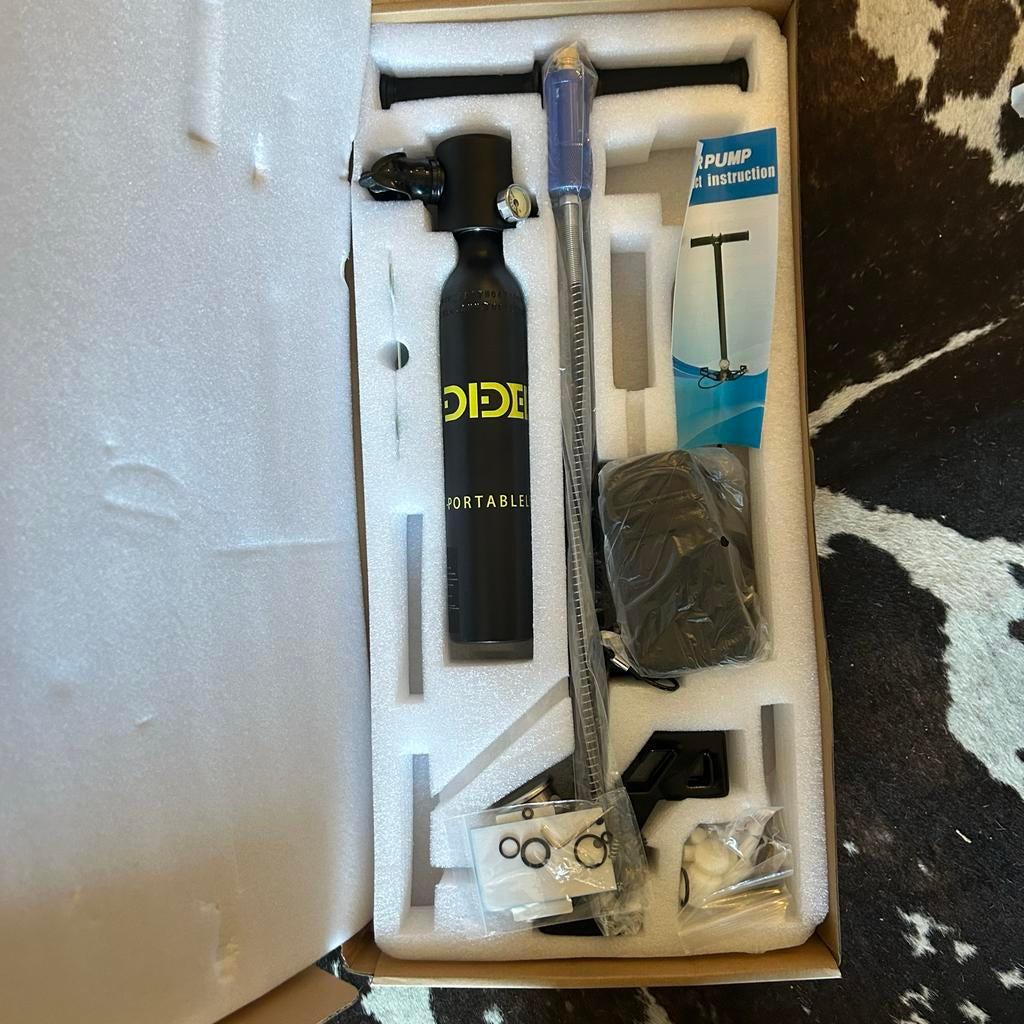 DIDEEP X3000 Mini Duikfles 0.5L met Handpomp - Nieuw, Ophalen of Verzenden, Nieuw, Duikfles