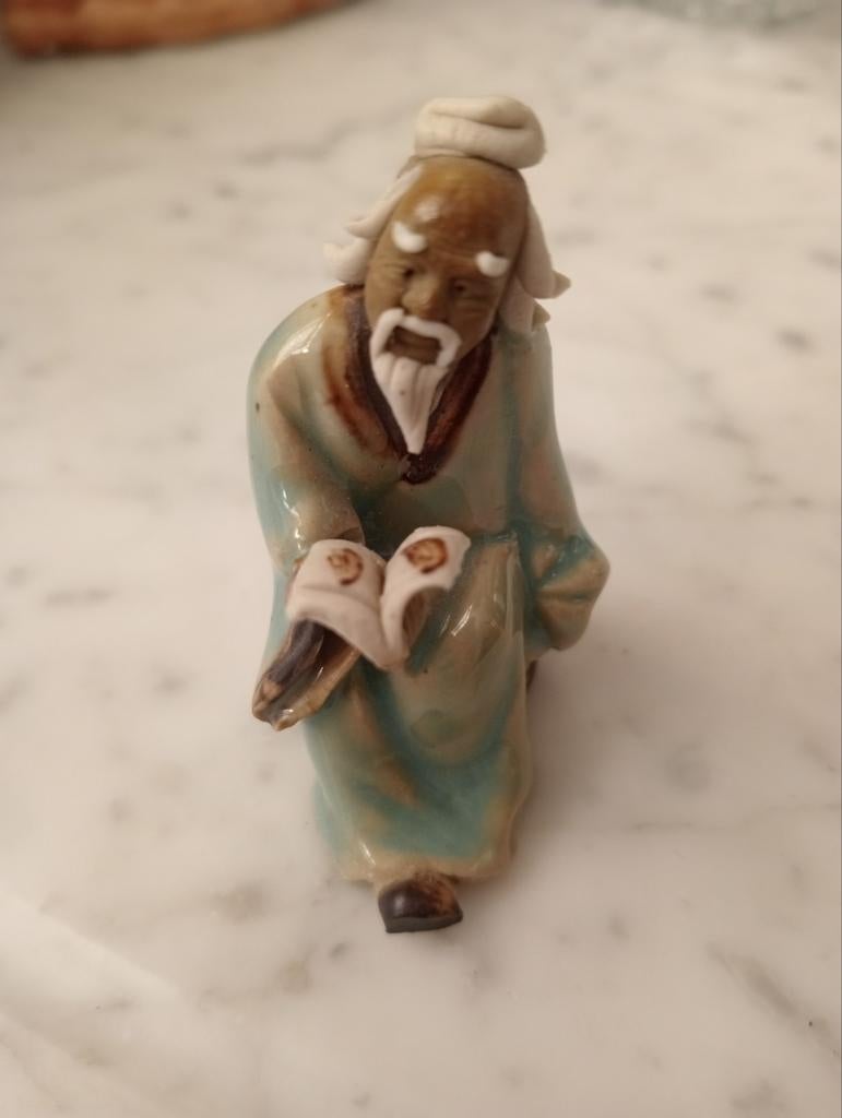 Vintage  miniatuur Chinees Wijze Man Beeldje - Keramiek, Verzamelen, Beelden en Beeldjes, Ophalen of Verzenden, Gebruikt, Mens