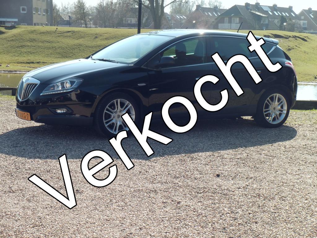 Lancia Delta 1.4-16V Oro - Airco - Navigatie - 6 Bak, Voorwielaandrijving, 15 km/l, Gebruikt, 1295 kg