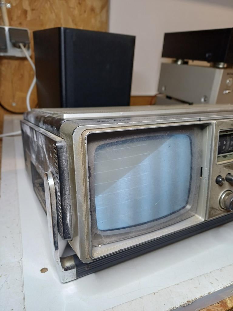 Sanwa 3008 Radio Cassette TV Recorder - Niet werkend, Ophalen of Verzenden