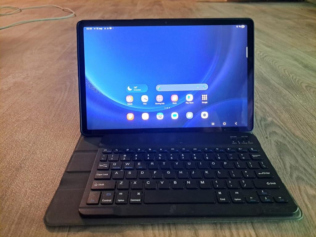 Samsung tablet 9FE+ met hoesje en toetsenbord, Computers en Software, Android Tablets, 10 inch, Uitbreidbaar geheugen, Ophalen of Verzenden