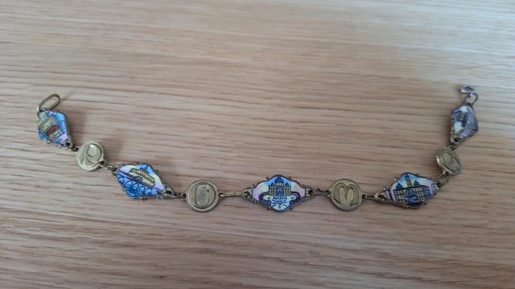 Antieke armband met emaille Rome., Ophalen of Verzenden