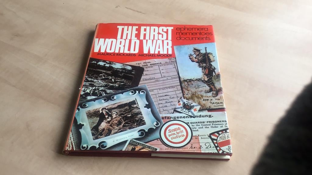 The first world war - ephemera mementoes documents, Boeken, Ophalen of Verzenden, Zo goed als nieuw