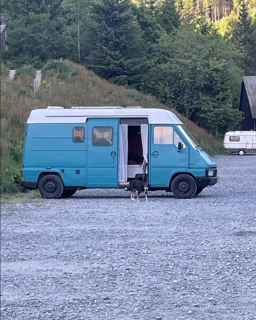Leuke Peugeot Master mk1 Buscamper uit 1990 - Benzine/LPG, Chemisch toilet, Buscamper of Camperbus, Bedrijf, Handgeschakeld