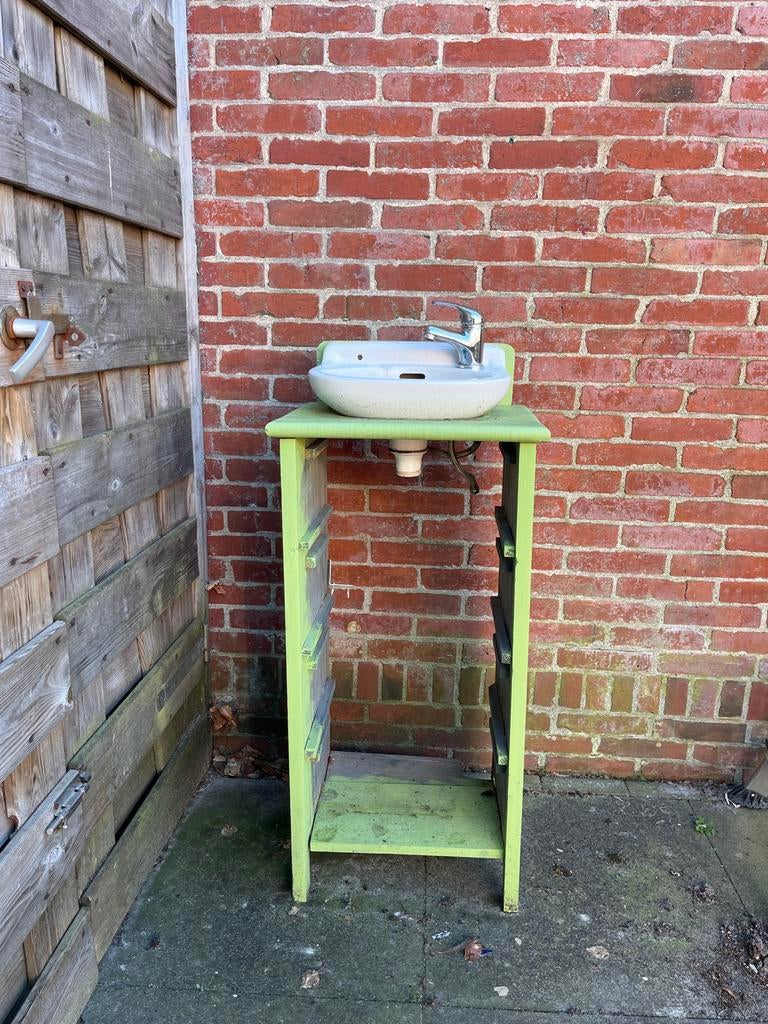 Houten ombouw kastje met wastafel en kraan, Doe-het-zelf en Verbouw, Sanitair, Ophalen, Gebruikt, Wastafel