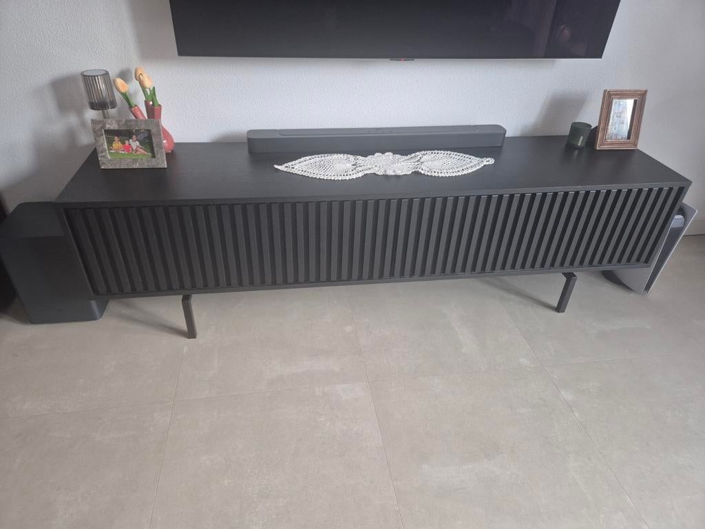 Zen Lifestyle TV-kast van MDF, 1 jaar oud, zo goed als nieuw, 150 tot 200 cm, Ophalen of Verzenden, Zo goed als nieuw, Minder dan 100 cm