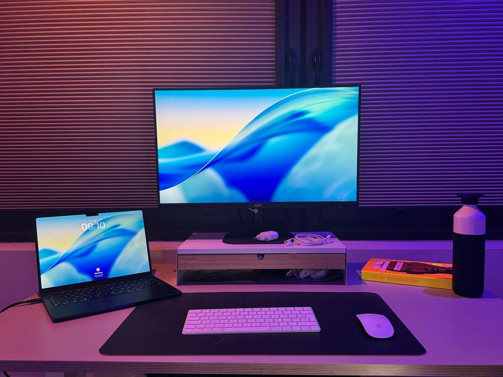 AOC Q27V5C 27” monitor met ingebouwde usb-c hub, Computers en Software, Monitoren, Ophalen, Gebruikt, IPS, In hoogte verstelbaar