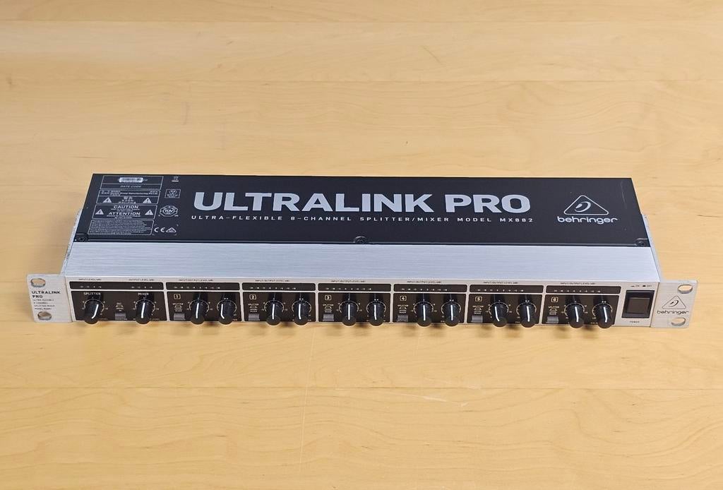 Behringer Ultralink Pro MX882 - 8-kanaals splitter/mixer, Ophalen of Verzenden, A, A, A