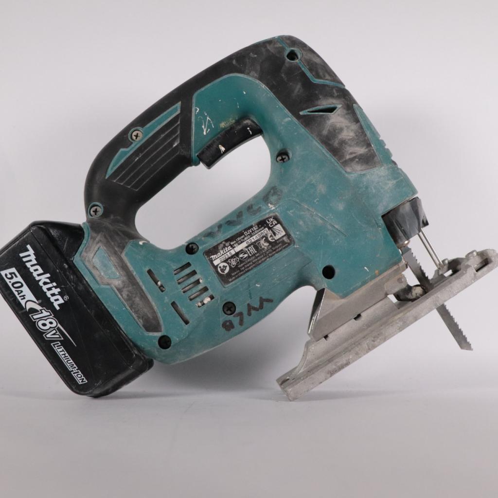 Makita DJV182 Decoupeerzaag + Accu En Lader - Nette Staat, Makita, Gebruikt, Support@makita.com, Makita Corporation, 3-11-8, Sumiyoshi-cho, 
Anjo, Aichi 446-8502
Japan