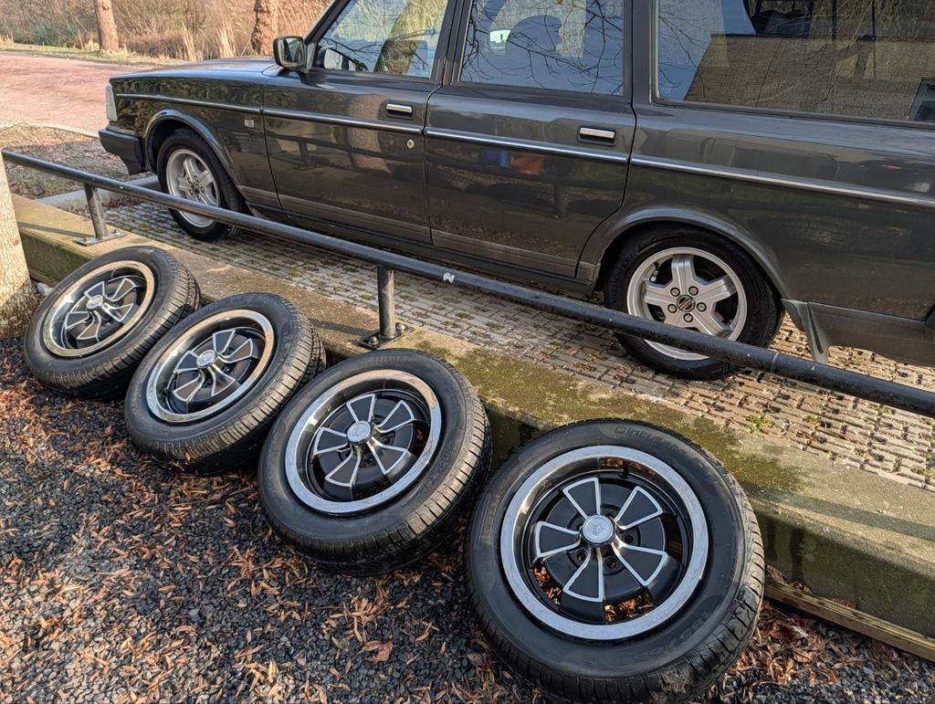 Volvo 1800E Klaverblad Velgen 15 inch, Ophalen, 15 inch, Banden en Velgen, 185 mm