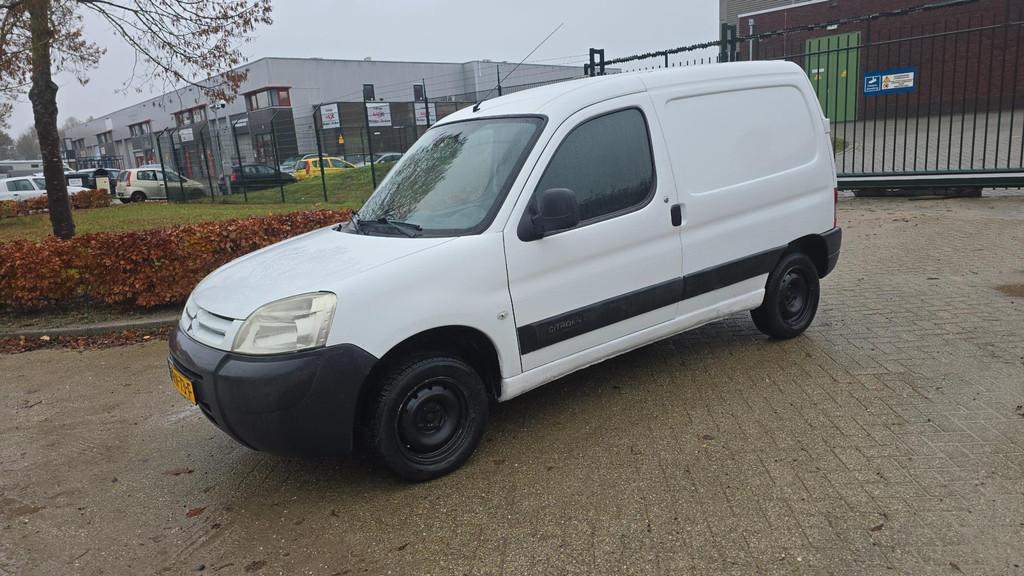 Citroen Berlingo 1.4i BENZINE LAGE KILOMETERSTAND!, Voorwielaandrijving, 4 cilinders, Citroën, Wit