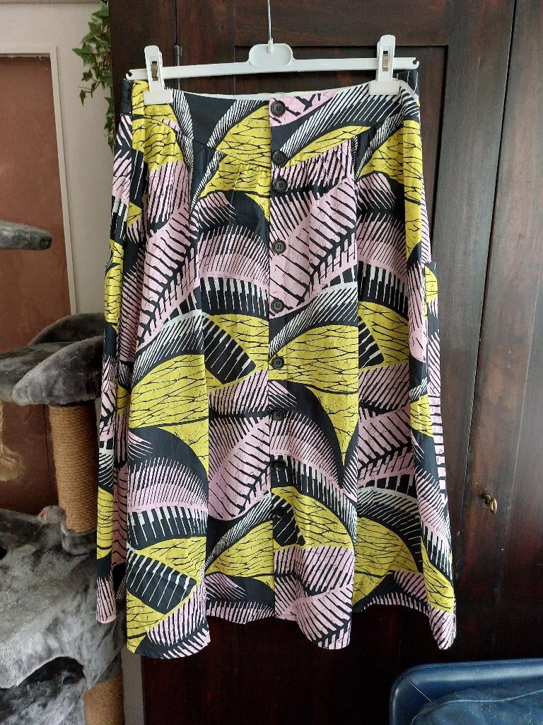 Aparte rok. Van Marc Cain, Maat 38/40 (M), Marc cain, Overige kleuren, Nieuw