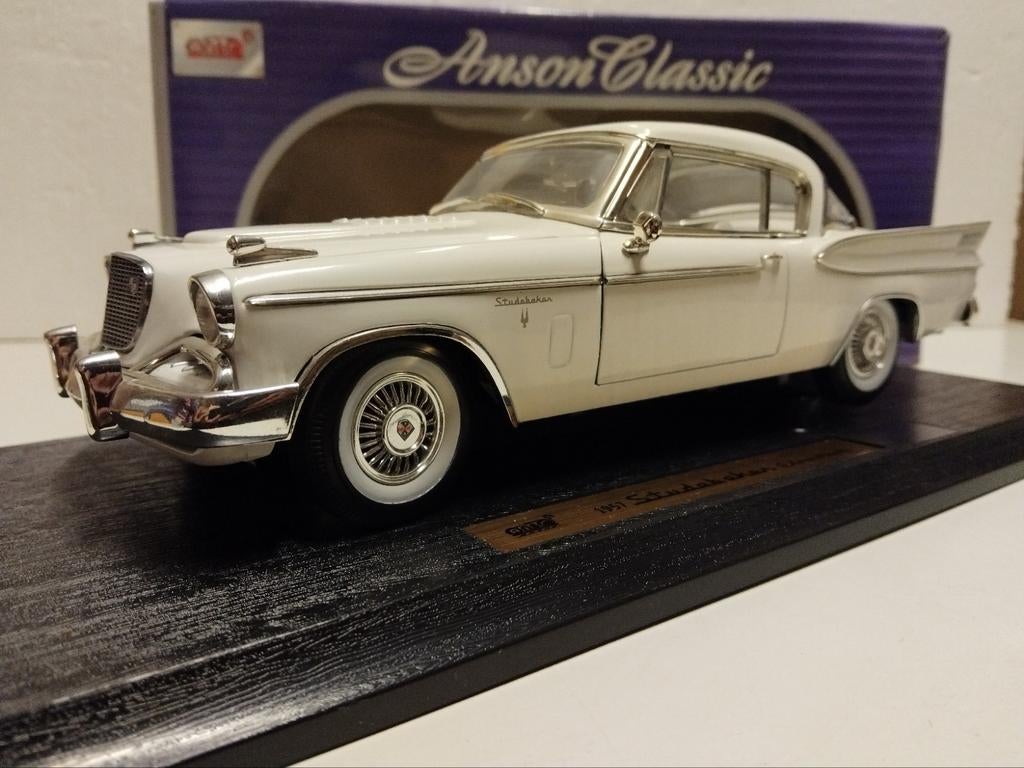 Studebaker Golden Hawk cremewit Anson metal 1:18 KRD, Ophalen of Verzenden, Zo goed als nieuw, Auto, Overige merken