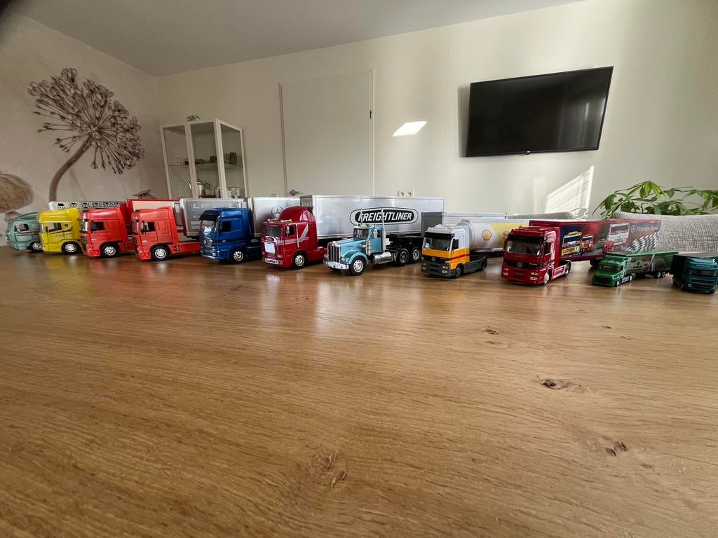 Model vrachtwagens zgan!, Groter dan 1:32, Zo goed als nieuw, Truck, Ophalen