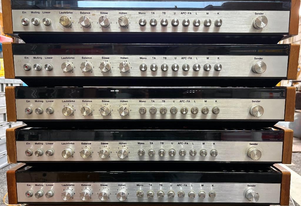 Aangeboden 5x ITT Schaub-Lorenz Stereo 6000 HiFi radio's., Audio, Tv en Foto, Ophalen, Gebruikt, Radio