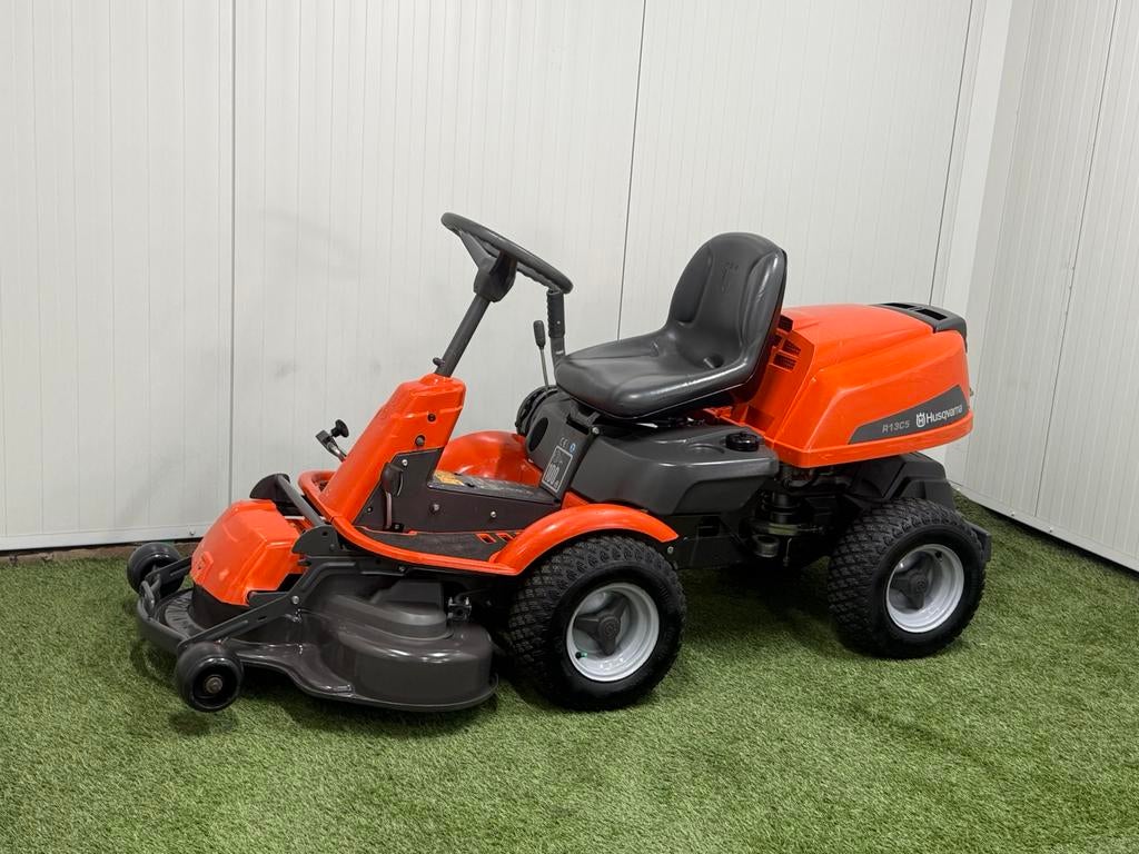 Husqvarna R13c zitmaaier hydrostaat nieuw maaidek., Tuin en Terras, Zitmaaiers, Ophalen, Zo goed als nieuw