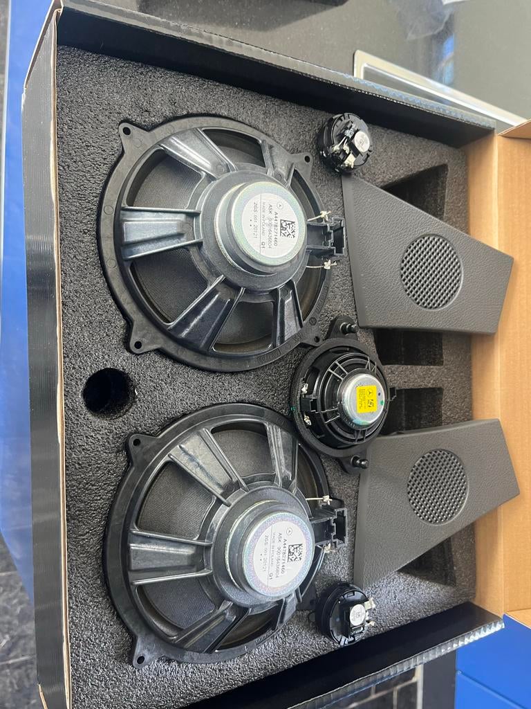 Originele speaker set Mercedes Sprinter W 907, Auto diversen, Ophalen of Verzenden, Zo goed als nieuw