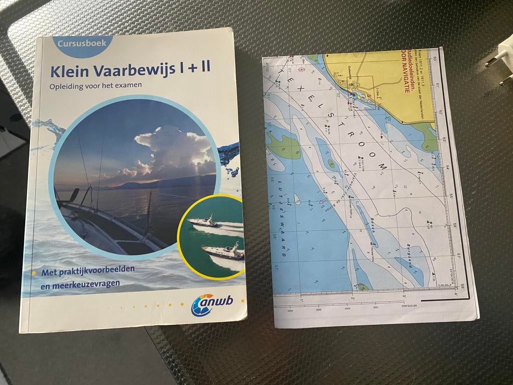 Cursusboek Klein Vaarbewijs I + II met oefenkaart, Ophalen of Verzenden, Gelezen, Overige niveaus