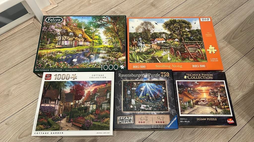Verschillende puzzels, Hobby en Vrije tijd, Ophalen of Verzenden, 500 t/m 1500 stukjes, Zo goed als nieuw
