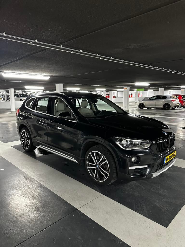 BMW X1 Xdrive20I 2016, 1998 cc, USB, Beige, 4 cilinders