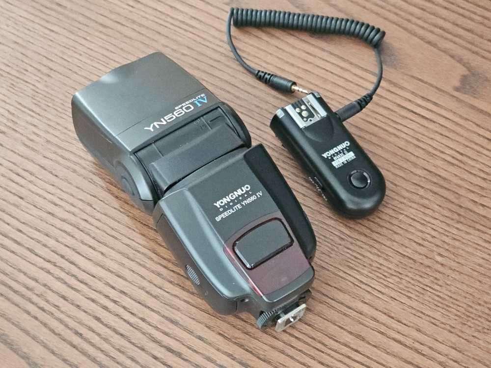 Yongnuo Speedlite YN560 IV + RF603 remote, Ophalen of Verzenden, Gebruikt, Overige merken, Kantelbaar