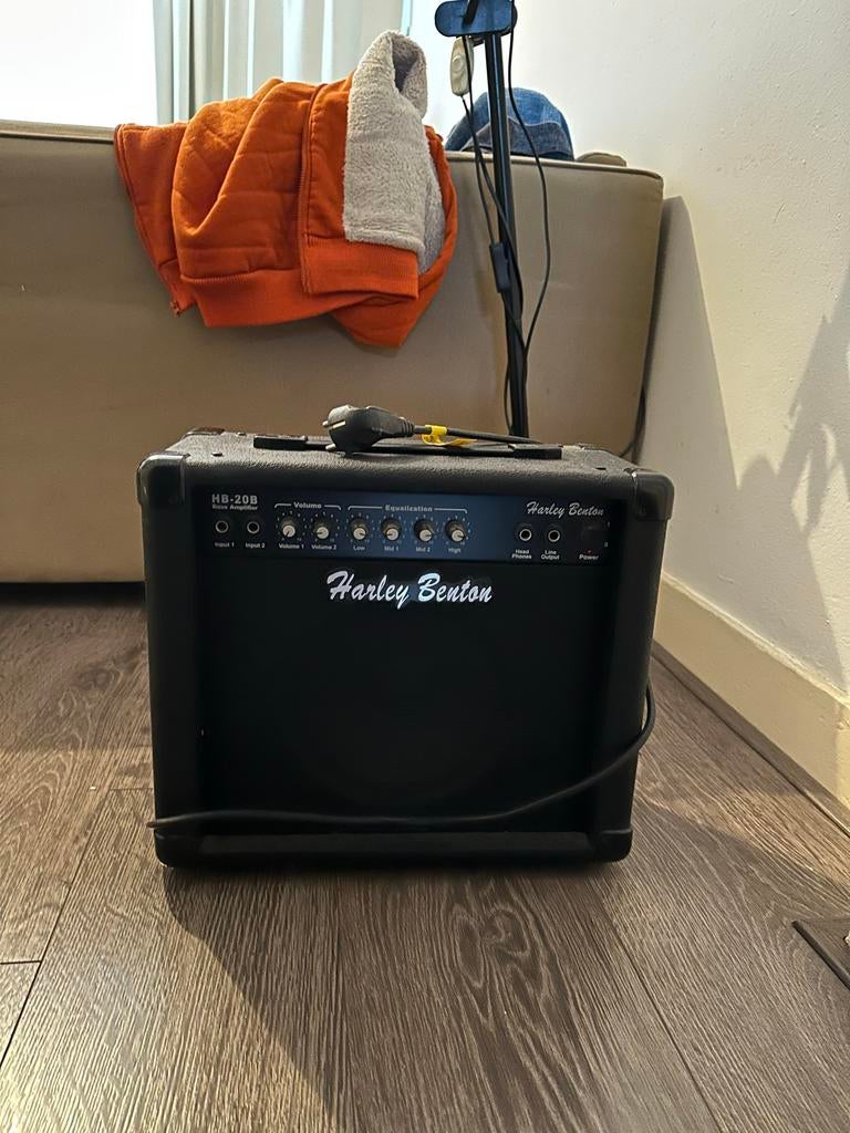 Harley Benton HB-20B basversterker, Ophalen of Verzenden, Gebruikt, Basgitaar, Minder dan 50 watt