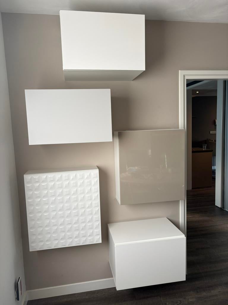 Te koop: Moderne wandkasten set – strak en stijlvol, Huis en Inrichting, Kasten | Wandmeubels, Ophalen of Verzenden, Zo goed als nieuw