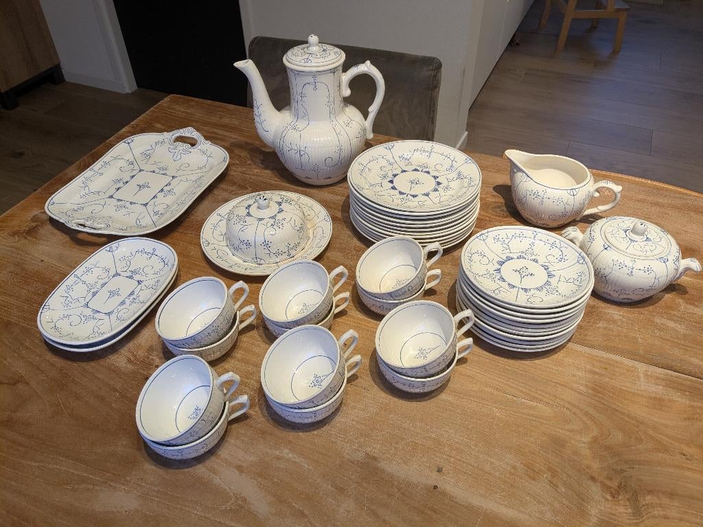 Servies van Boch La Louviere uit Belgie (Copenhague serie), Antiek en Kunst, Antiek | Servies los, Ophalen