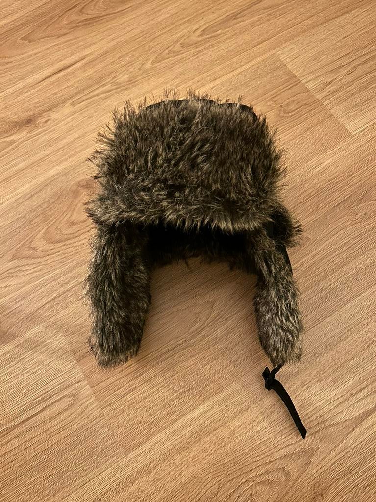 Warme muts, Ophalen of Verzenden, Zo goed als nieuw, Overige maten, Muts