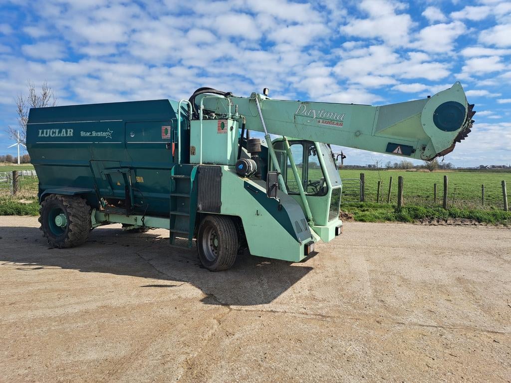 Luclar zelfrijdende voermengwagen, Zakelijke goederen, Agrarisch | Werktuigen, Ophalen, Voertechniek