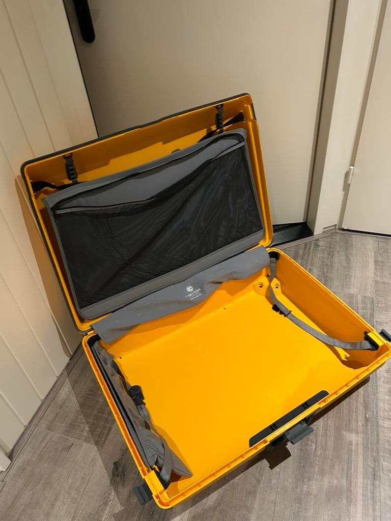 Carlton koffer, Ophalen, Zo goed als nieuw, Campingstoel